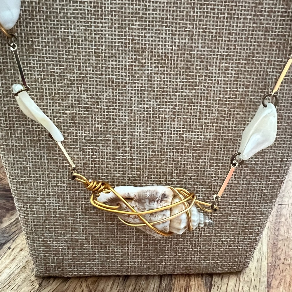 Handmade Shell Necklace - Picture 2 of 5
